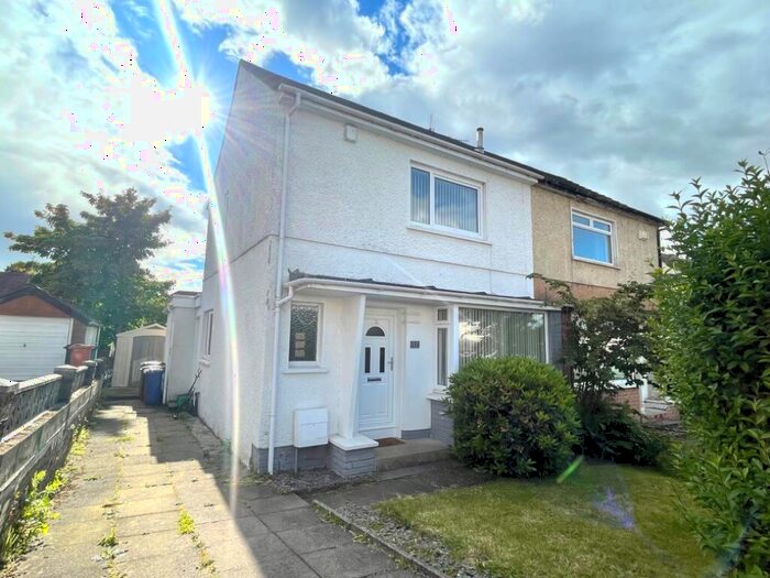 3 Bedroom Semi-Detached House To Rent In Duncrub Drive, Glasgow, G64