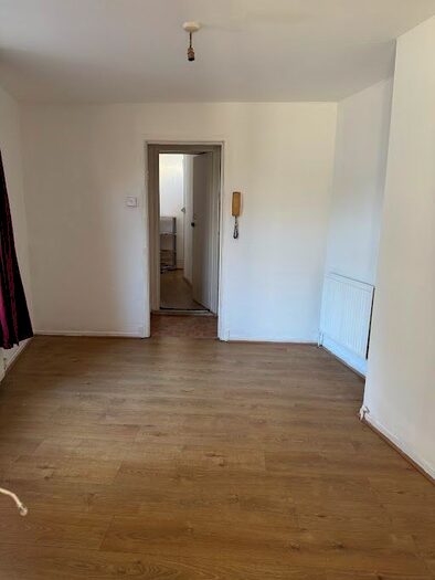 1 Bedroom Flat To Rent In Nags Head Road, Ponders End, Enfield, EN3