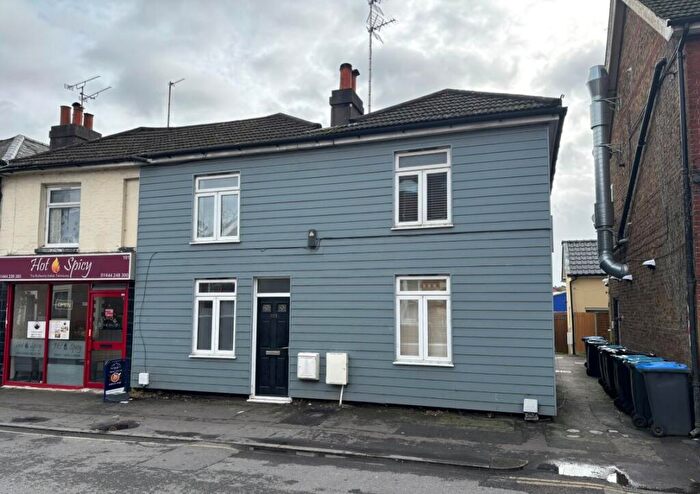 6 Bedroom End Of Terrace House For Sale In & Lower Church Road, Burgess Hill, RH15