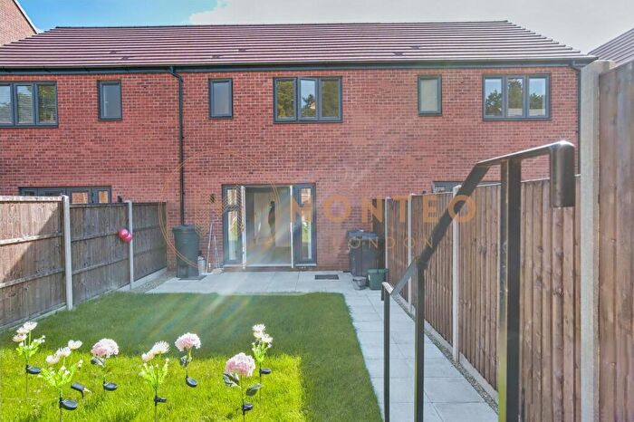 2 Bedroom Terraced House To Rent In Nuthatch Road, Woking, Surrey, GU22