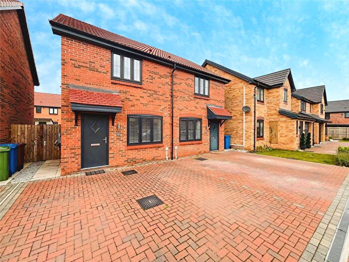 2 Bedroom Semi-Detached House For Sale In Franks Close, Howden, Goole, DN14