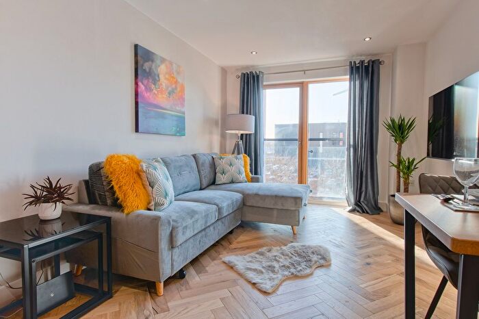 2 Bedroom Flat To Rent In Harcourt Road, Wallington, SM6