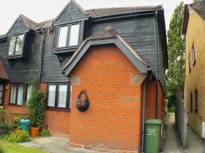 1 Bedroom End Of Terrace House To Rent In Wickford ** Online Enquiries Only **, SS11