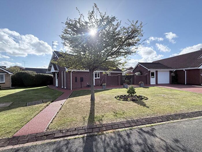 3 Bedroom Detached Bungalow For Sale In Carrick Drive, South Beach, Blyth, Northumberland, NE24