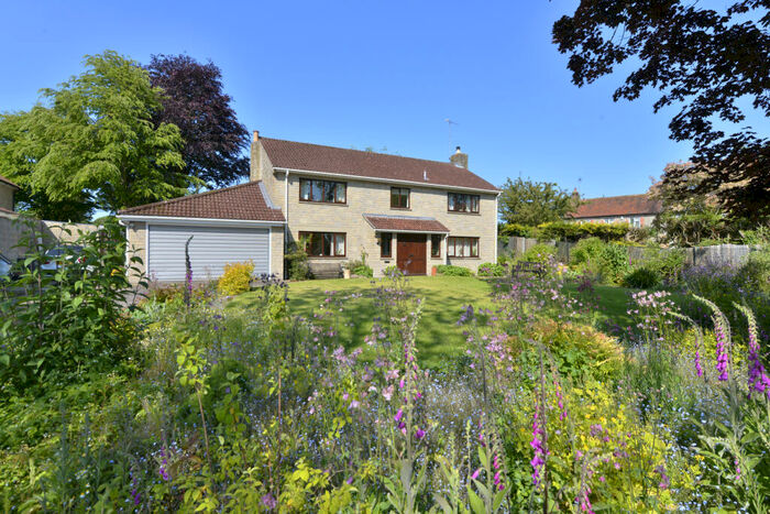 4 Bedroom Detached House For Sale In Pear Ash Lane, Pen Selwood, BA9