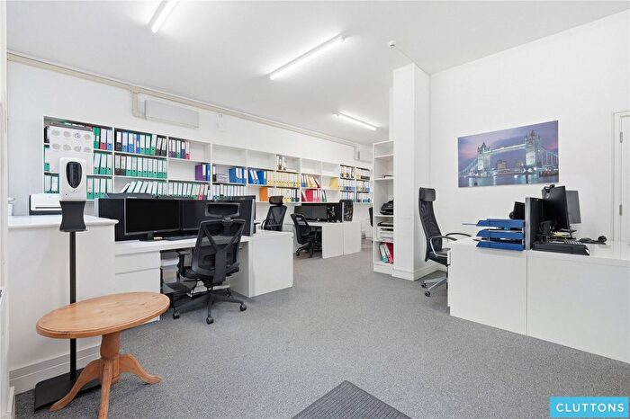 2 Bedroom Flat For Sale In Butlers Amp; Colonial Wharf, London, SE1