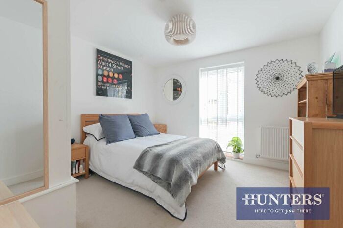 1 Bedroom Flat For Sale In Gunpowder Road, Worcester Park, KT4
