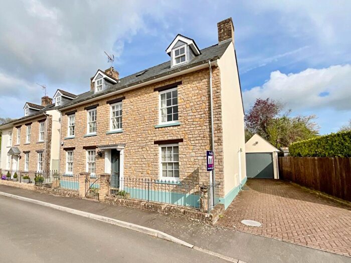 6 Bedroom Detached House For Sale In Barons Court, Usk, NP15