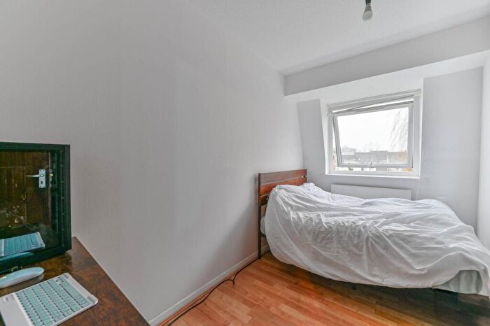 2 Bedroom Flat For Sale In Howard Road, , South Norwood, London, SE25