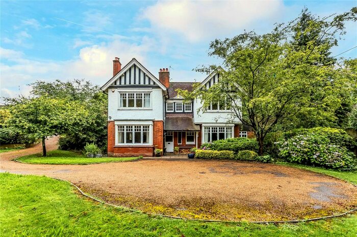 5 Bedroom Detached House For Sale In Pebblehill Road, Betchworth, Surrey, RH3
