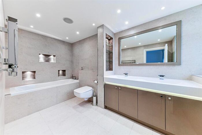 3 Bedroom Apartment To Rent In Walsingham, St Johns Wood Park, NW8