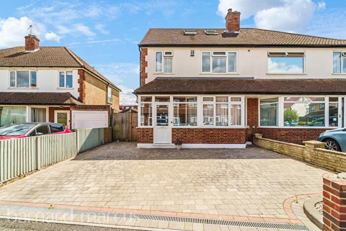 4 Bedroom Semi-Detached House For Sale In Cumberland Drive, Chessington, KT9