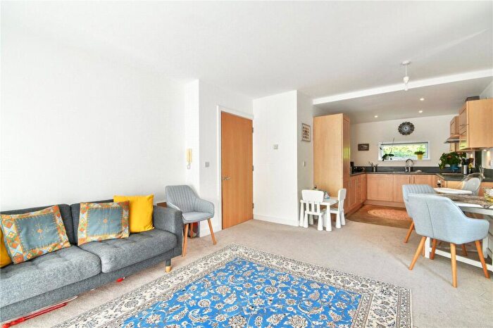 2 Bedroom Apartment To Rent In Nell Lane, Didsbury, Manchester, Greater Manchester, M20