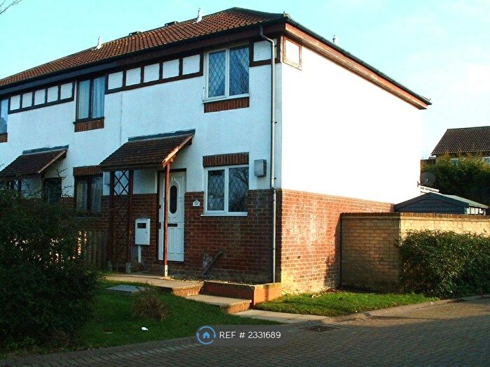 3 Bedroom End Of Terrace House To Rent In Shepperds Green, Shenley Church End, Milton Keynes, MK5