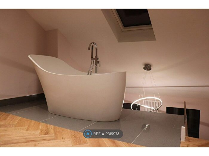 2 Bedroom Terraced House To Rent In Furze Road, Thornton Heath, CR7