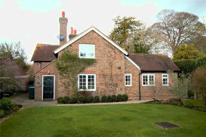 3 Bedroom Cottage To Rent In Hammingden Lane, Ardingly, RH17