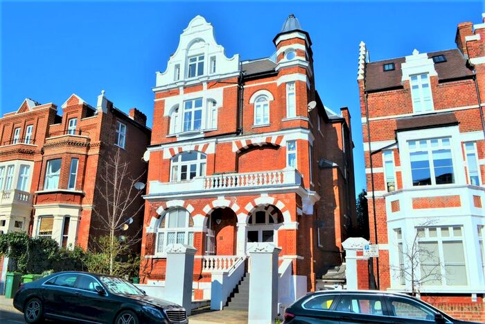 Studio To Rent In Compayne Gardens, West Hampstead, London, NW6