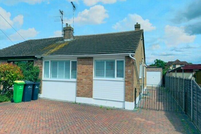 2 Bedroom Bungalow To Rent In Abbey Road, Hockley, SS5