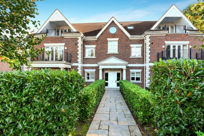 2 Bedroom Apartment To Rent In Cross Road Sunningdale, SL5