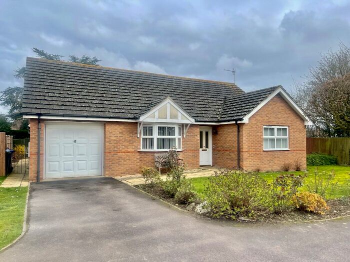 3 Bedroom Bungalow To Rent In St. Bedes Drive, Boston, PE21