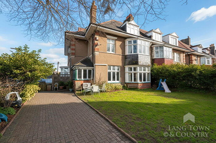 6 Bedroom Semi-Detached House For Sale In Queens Road, Lipson, Plymouth, PL4