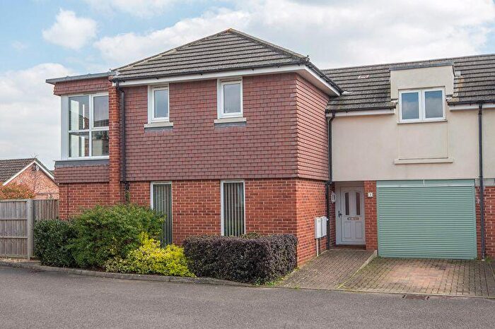 4 Bedroom Semi-Detached House For Sale In Totton, SO40