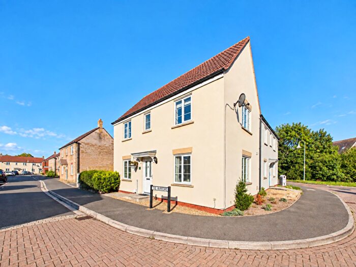 3 Bedroom Semi-Detached House For Sale In The Burrows, St Georges, Weston-Super-Mare, BS22