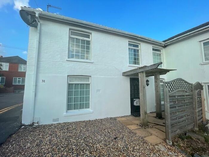 2 Bedroom House To Rent In Midland Road, Winton, BH9
