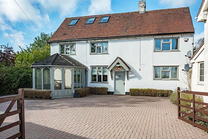 4 Bedroom Detached House For Sale In Tythe Barn Lane, Shirley, Solihull, B90