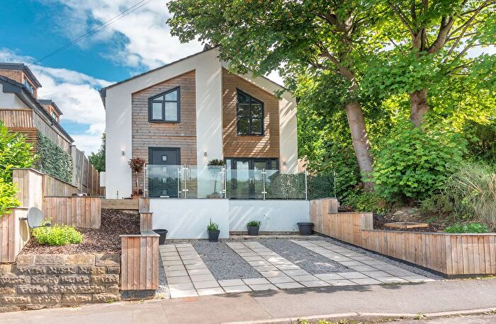 3 Bedroom Detached House To Rent In Cawthorne Grove, Millhouses, S8