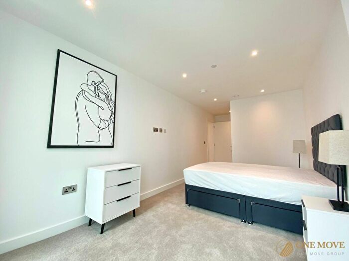 2 Bedroom Flat To Rent In Manchester, M15