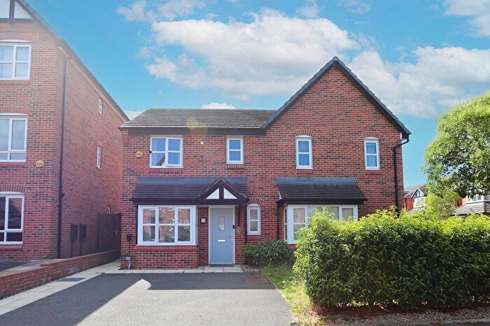 3 Bedroom Semi-Detached House For Sale In Hewer Close, Swinton, M27