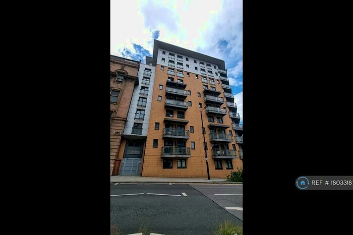 2 Bedroom Maisonette To Rent In Parkers Apartments, Manchester, M4