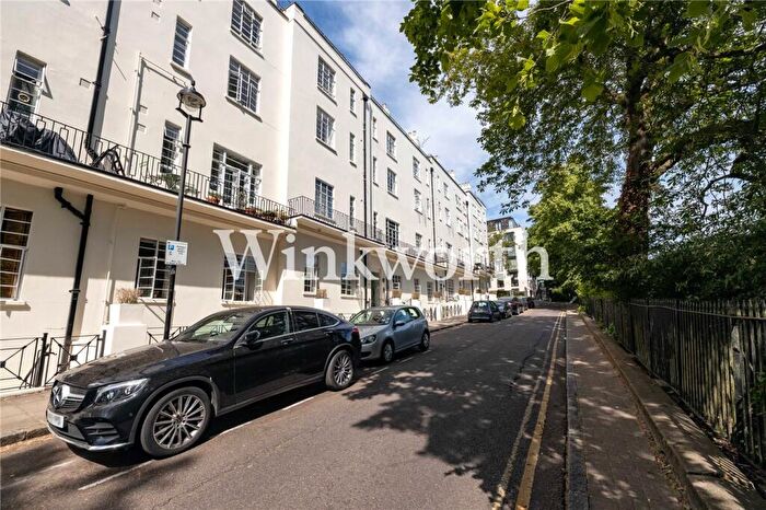 Apartment To Rent In Ormonde Terrace, London, NW8