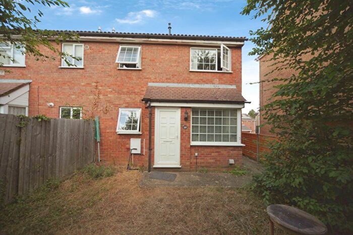 1 Bedroom Terraced House For Sale In Mount Pleasant Road, Luton, LU3
