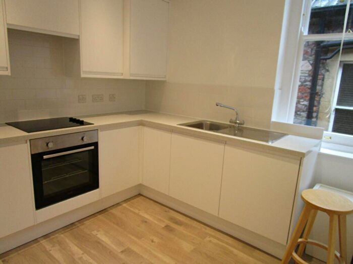 3 Bedroom Flat To Rent In St Johns Road, Clifton, Bristol, BS8