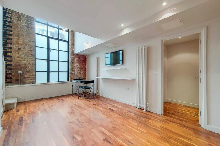 2 Bedroom Flat To Rent In Old Ford Road, Bow, London, E3