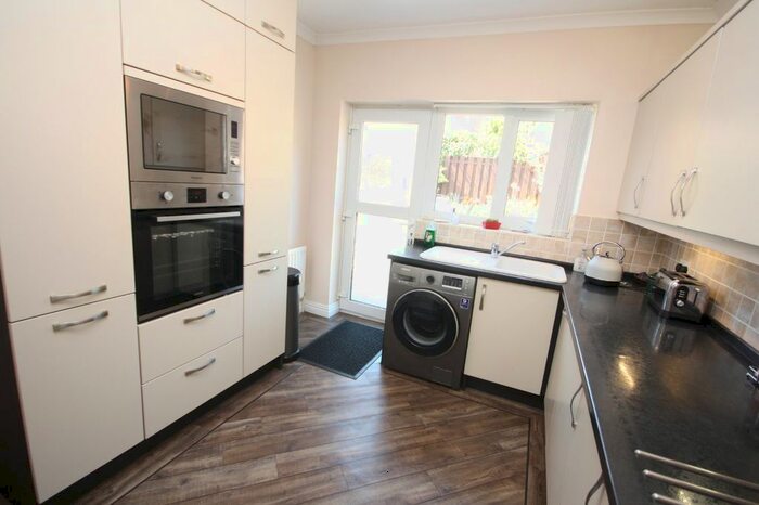 2 Bedroom Bungalow For Sale In West End Avenue, Guisborough, North Yorkshire, TS14