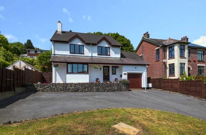 4 Bedroom Detached House For Sale In Dart Bridge Road, Buckfastleigh, Devon, TQ11