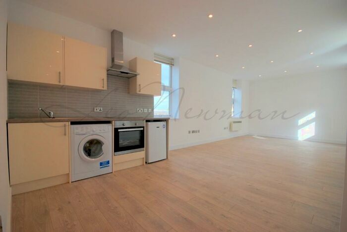 Studio To Rent In Market Place, Basingstoke, Hampshire, RG21