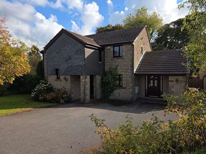 4 Bedroom Detached House To Rent In Lismore Park, Buxton, SK17