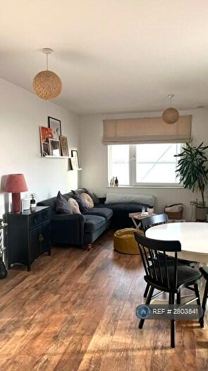 1 Bedroom Flat To Rent In Saxon House, Hackbridge, SM6