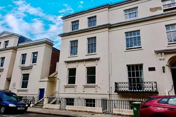 4 Bedroom Flat To Rent In Rockstone Place, Southampton, SO15