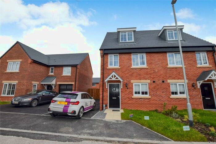 3 Bedroom Semi-Detached House To Rent In Swanage Close, Cottam, Preston, Lancashire, PR4