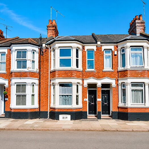 3 Bedroom Terraced House For Sale In Lea Road, Northampton, NN1