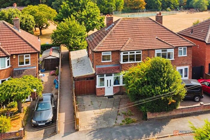 3 Bedroom Semi-Detached House For Sale In The Ringway, Queniborough, LE7
