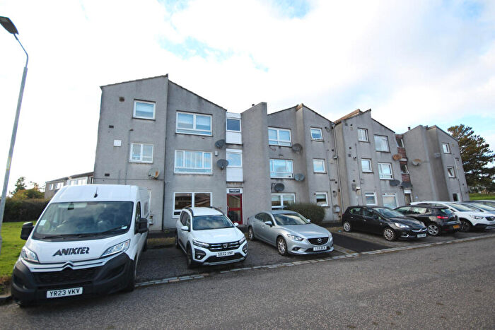 2 Bedroom Flat To Rent In Lomond Grove, Glasgow, G67