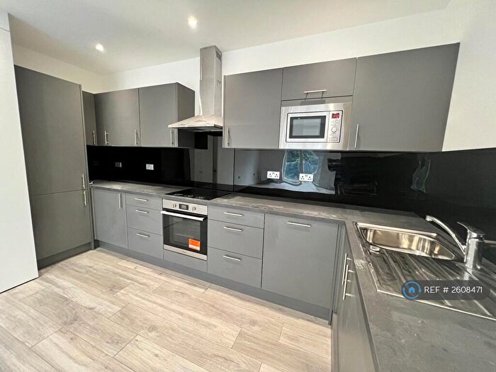 2 Bedroom Flat To Rent In Southwood Road, London, SE9