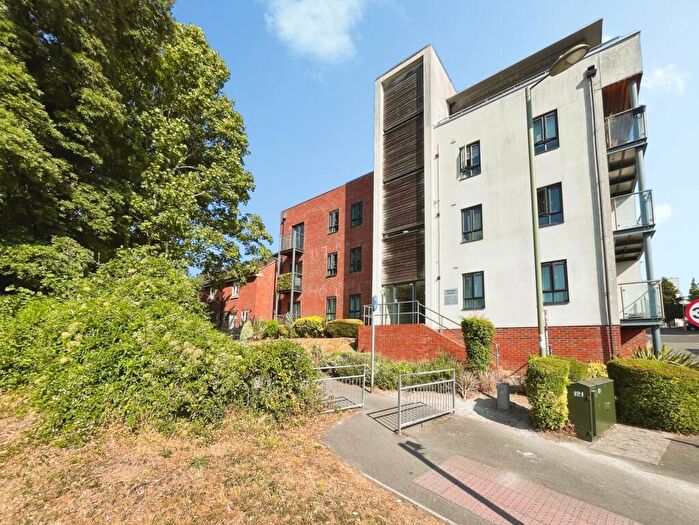 2 Bedroom Semi-Detached House For Sale In Sinclair Drive, Basingstoke, Hampshire, RG21