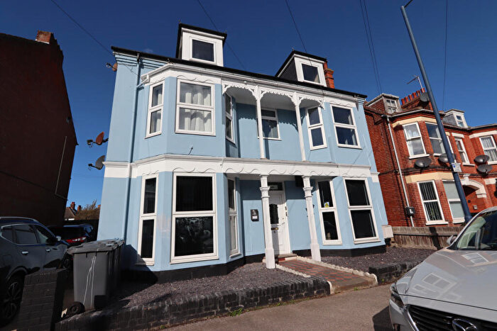 1 Bedroom Apartment To Rent In Highfield Road, Felixstowe, IP11